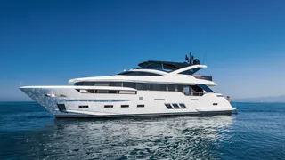 the-dreamline-26-super-yacht-series-is-part-of-the-dl-yachts-range